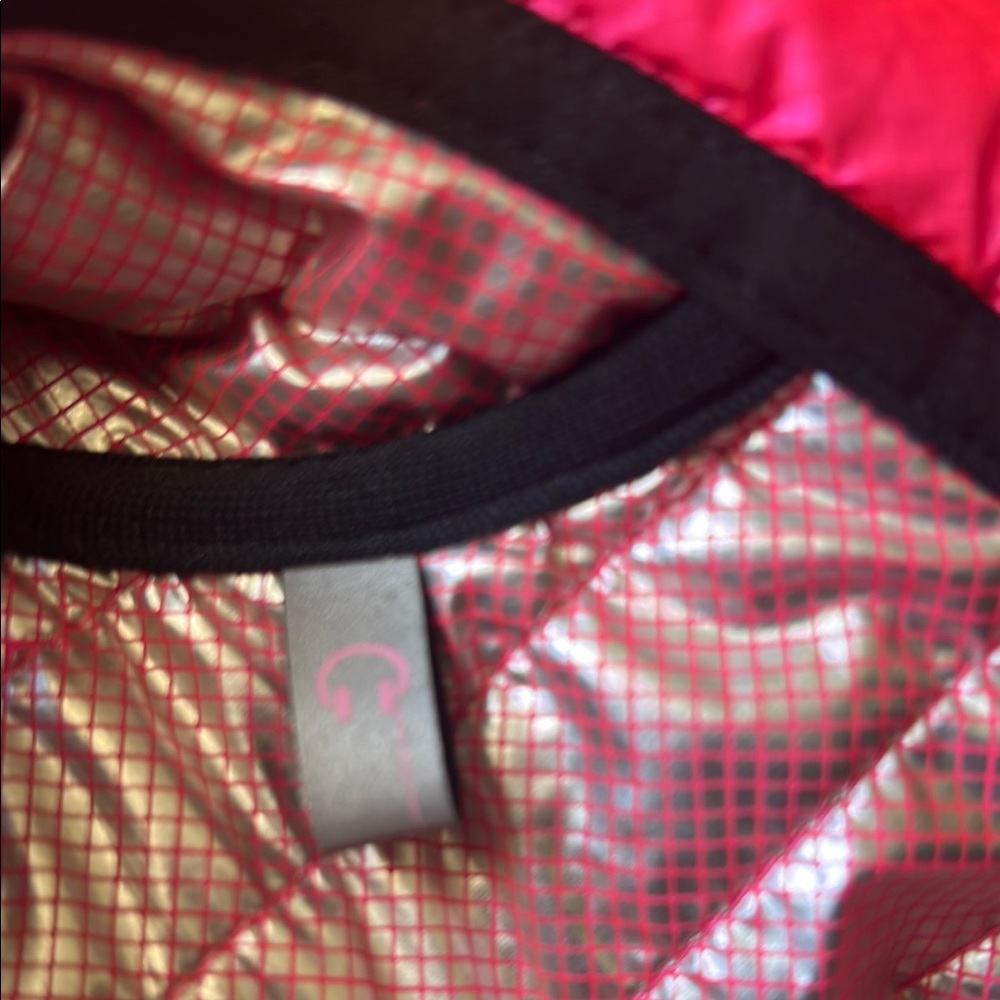 PINK Victoria's Secret beautiful Pink and Black Quilted Vest - Picture 6 of 9
